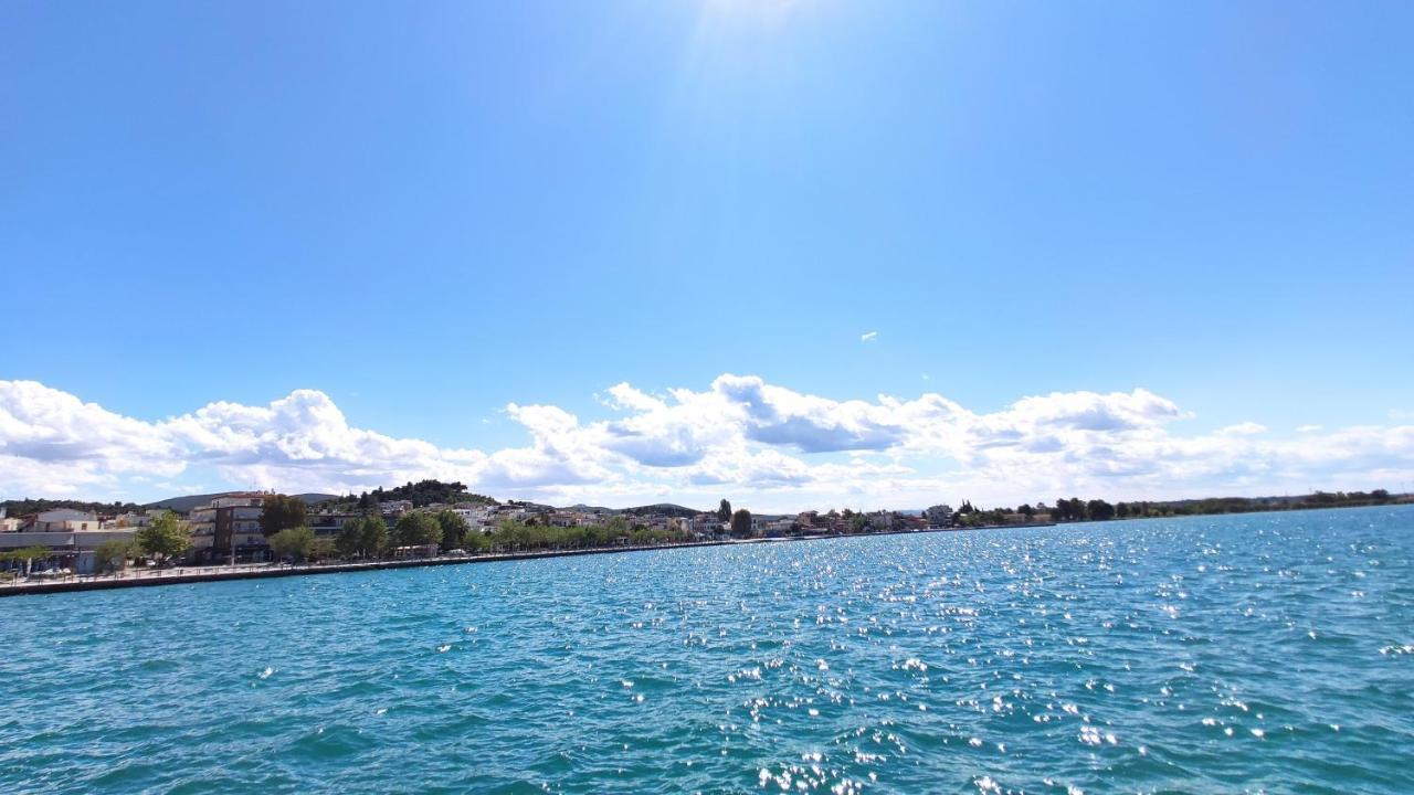 Beach Front Apartment Nea Palatia 외부 사진