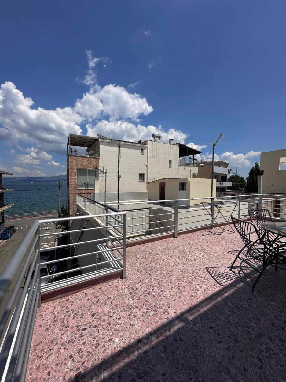 Beach Front Apartment Nea Palatia 외부 사진