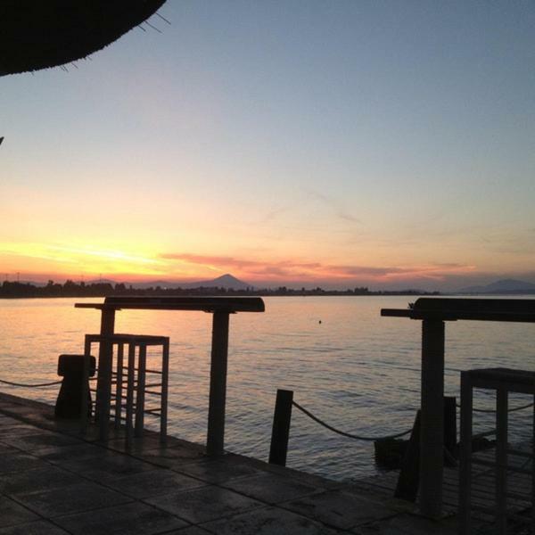 Beach Front Apartment Nea Palatia 외부 사진