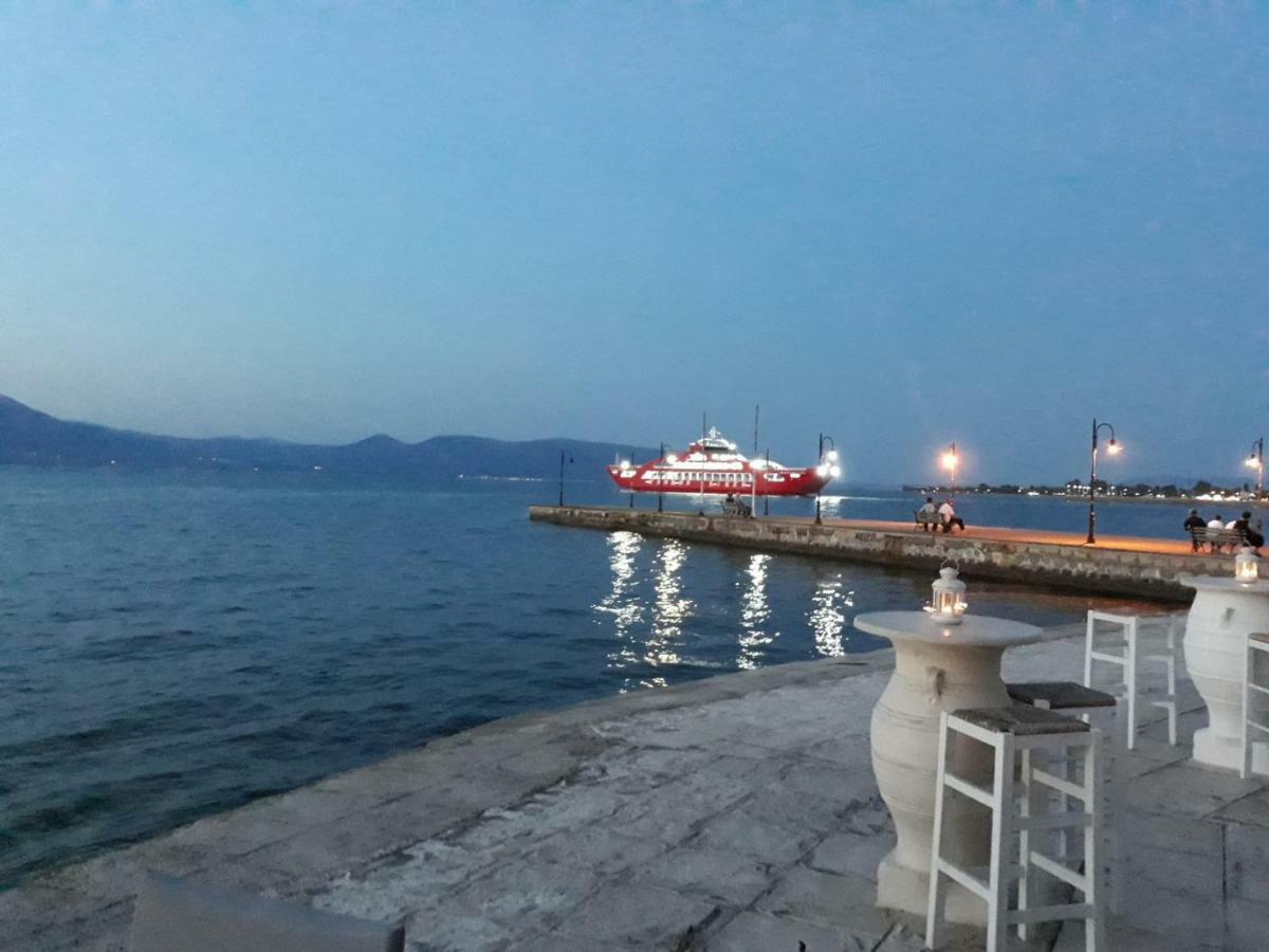 Beach Front Apartment Nea Palatia 외부 사진
